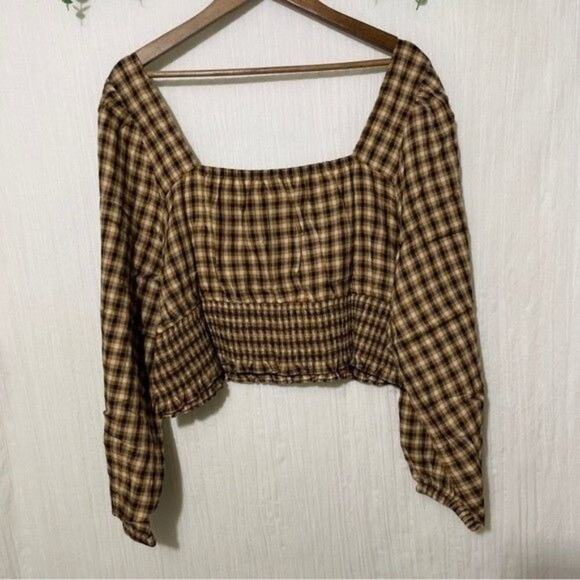 BP Dreamy · Junior 3X · Smocked Long Sleeve Crop · Plaid Tan-Black · Square Neck - Picture 8 of 14